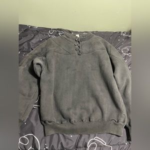 Wolf crew neck
